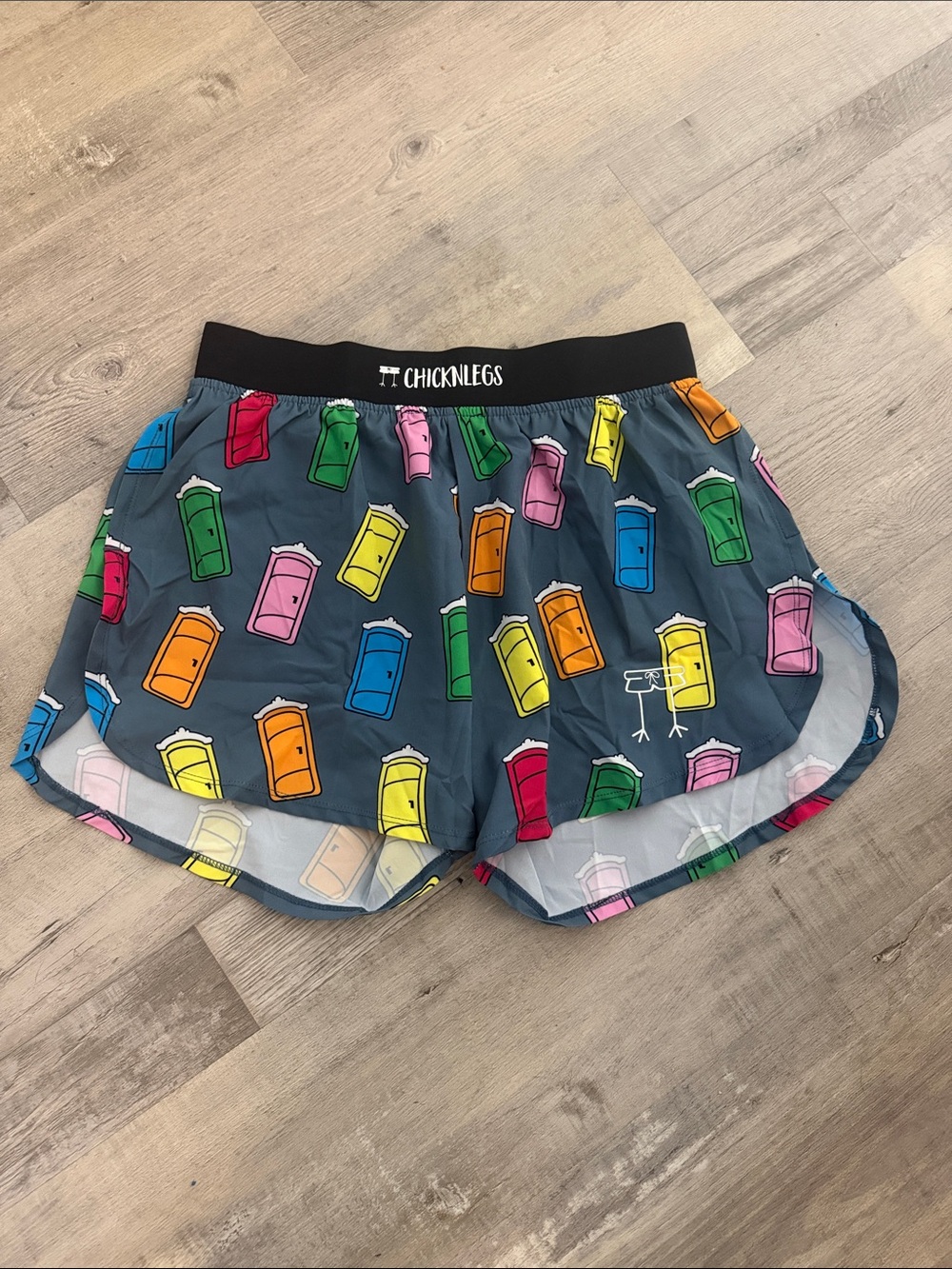 ChicknLegs Men's Porta Potty 4" Split Shorts Size Medium